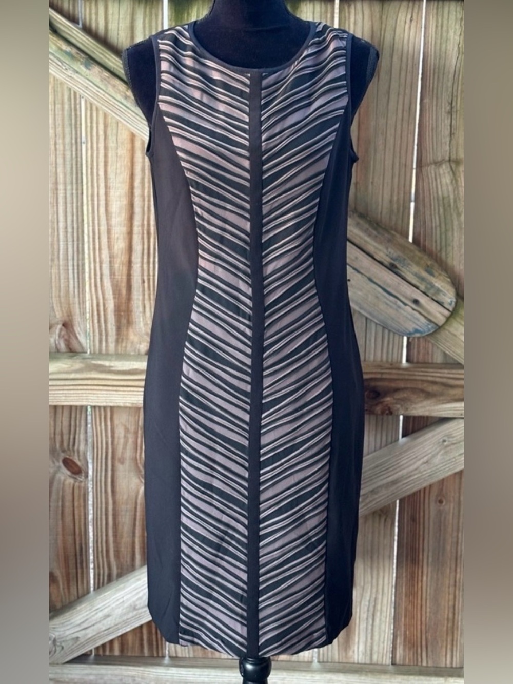 Joseph Ribkoff Black Sophisticated Sleeveless Fitted Sliming Sheath Dress Size 8